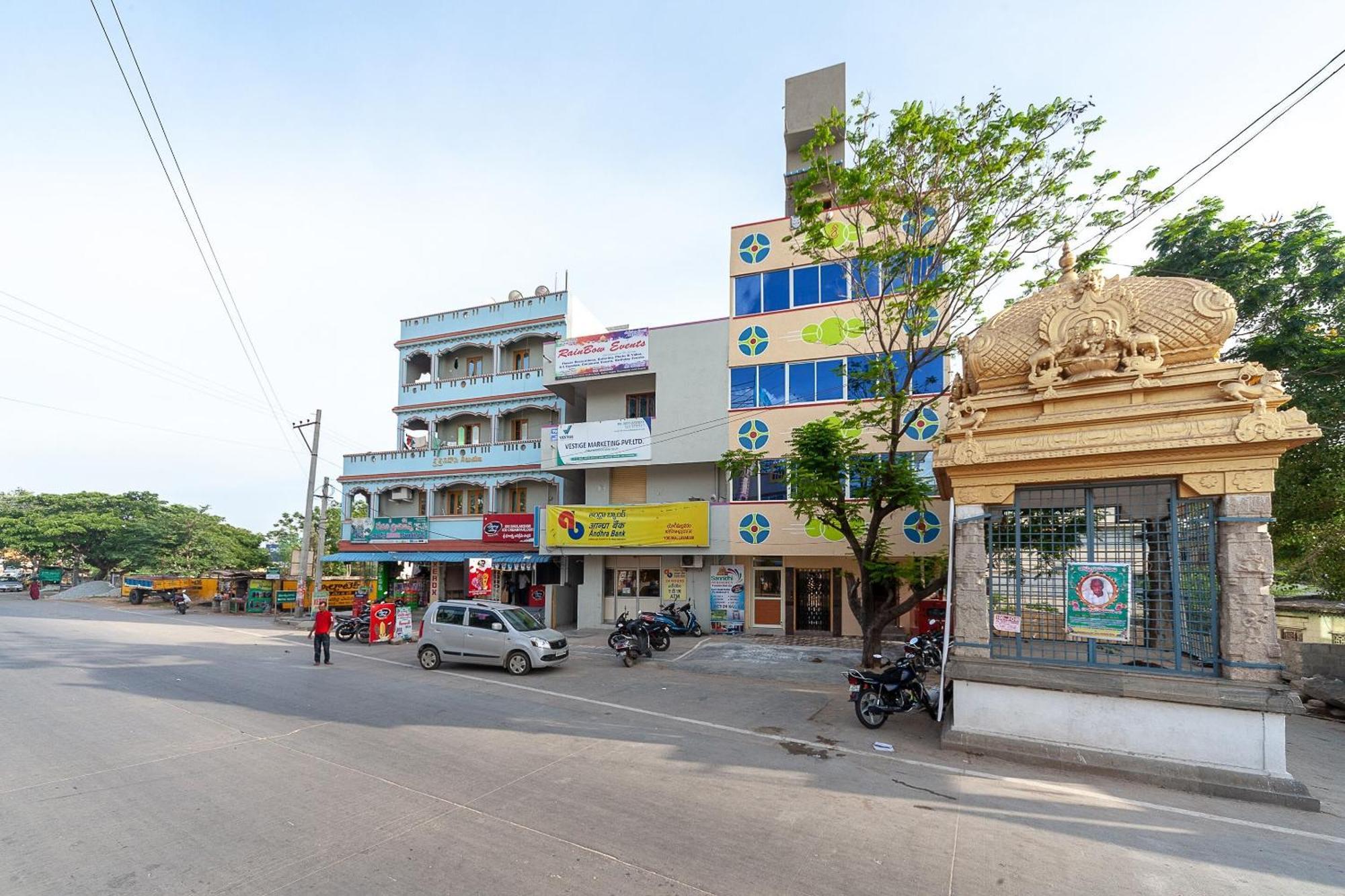 Oyo Hotel Sannidhi Residency Tirupati Exterior foto